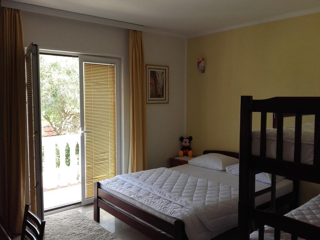 Apartments Sandra Tivat Extérieur photo
