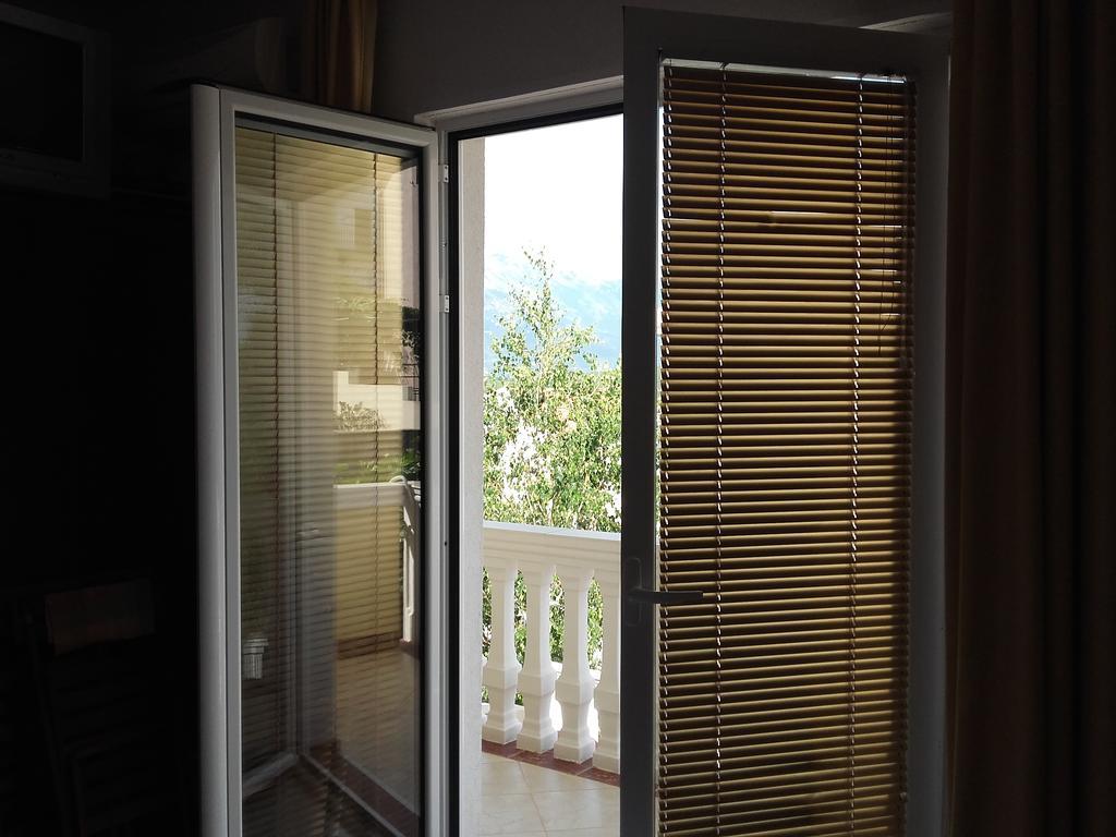 Apartments Sandra Tivat Extérieur photo
