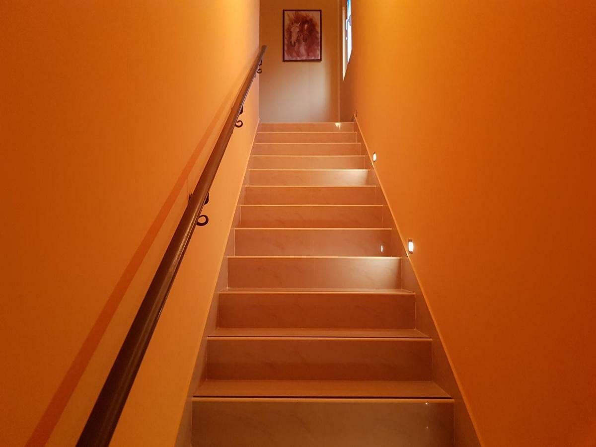 Apartments Sandra Tivat Extérieur photo