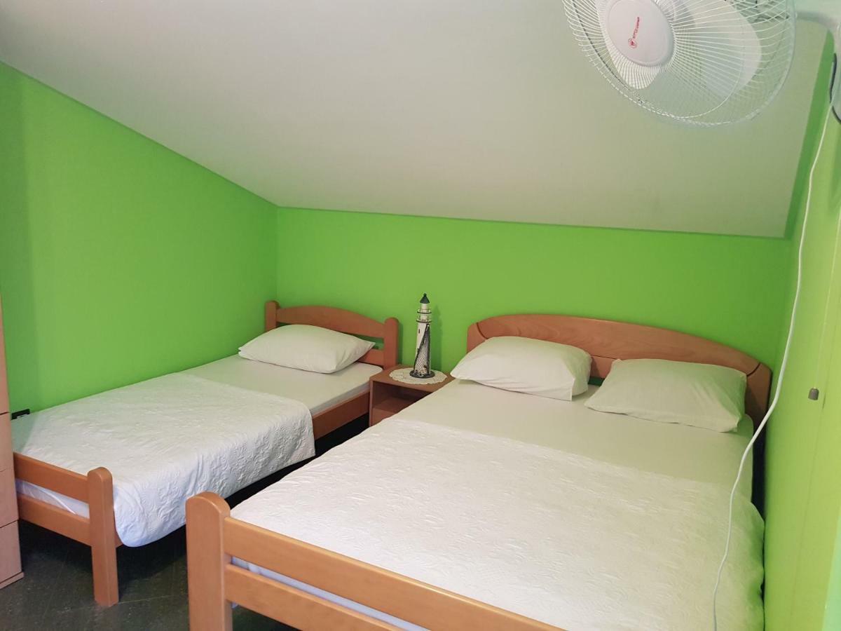 Apartments Sandra Tivat Extérieur photo
